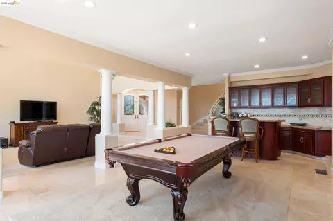 Living - 96 Shell Pl, Discovery Bay, CA 94505 photo 4 of 7