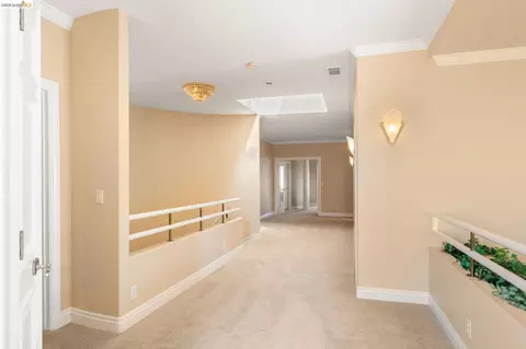 Entry Way - 96 Shell Pl, Discovery Bay, CA 94505 photo 4 of 5