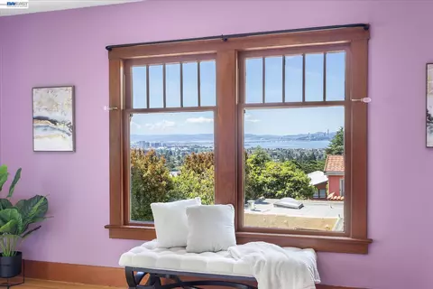 View/Area - 2114 Marin Ave, Berkeley, CA 94707 photo 2 of 9