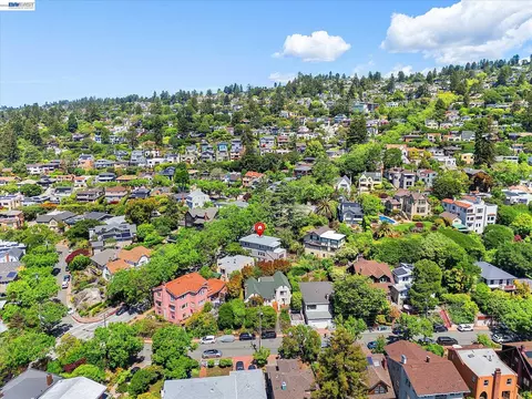 View/Area - 2114 Marin Ave, Berkeley, CA 94707 photo 6 of 9