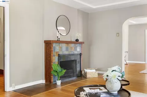 Living - 2114 Marin Ave, Berkeley, CA 94707 photo 5 of 5