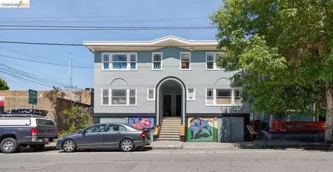 594 55th St, Oakland, CA 94609