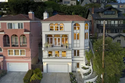 210 Scenic Ave, Piedmont, CA 94611