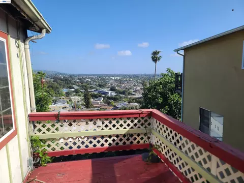 2091 Altamont Rd, San Leandro, CA 94578