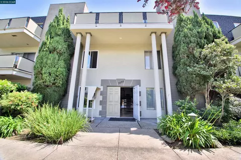 3090 Los Prados #24, San Mateo, CA 94403