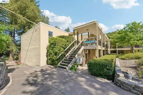 651 Moraga Rd # 5, Moraga, CA 94556