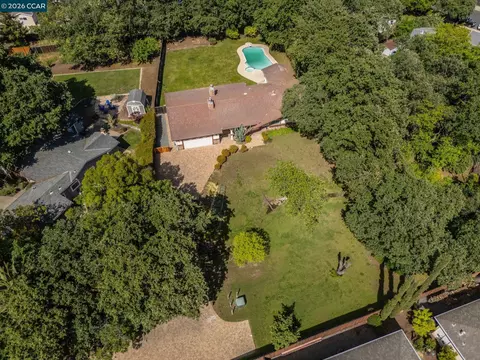 5305 Pine Hollow Rd, Concord, CA 94521 photo 1