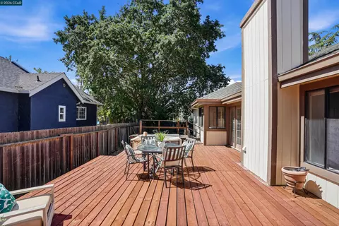 Exterior - 5370 Laurel, Concord, CA 94521 photo 5 of 7