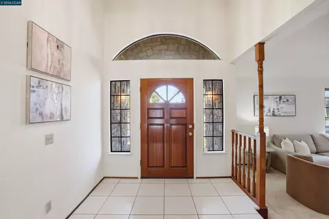 Entry Way - 5370 Laurel, Concord, CA 94521 photo 1 of 2