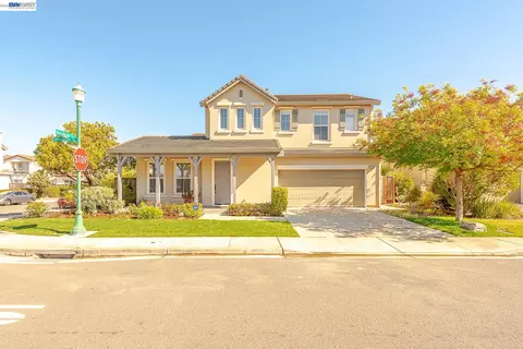 2700 Spindrift Ct, Hayward, CA 94545