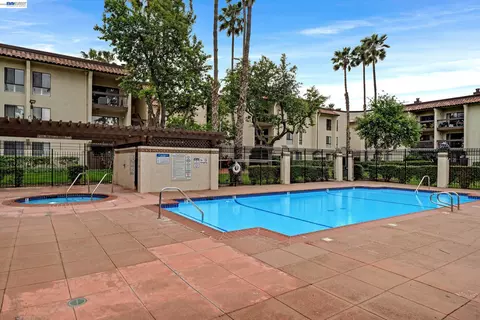 Exterior - 39931 Cedar #201, Newark, CA 94560 photo 8 of 17