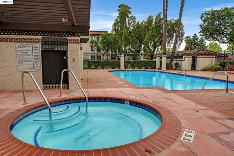 Exterior - 39931 Cedar #201, Newark, CA 94560 photo 10 of 17