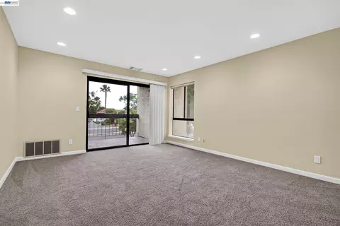 Living - 39931 Cedar #201, Newark, CA 94560 photo 1 of 5