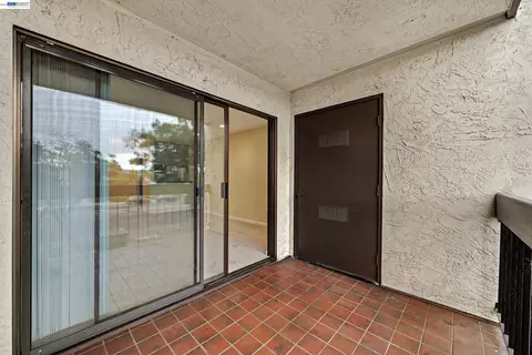 Exterior - 39931 Cedar #201, Newark, CA 94560 photo 3 of 17