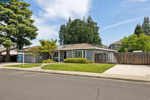 2030 Smith Ln, Concord, CA 94518 photo 1