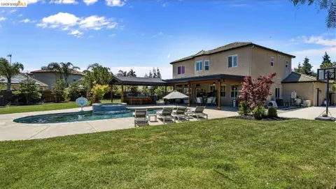 1436 Doria Way, Manteca, CA 95336