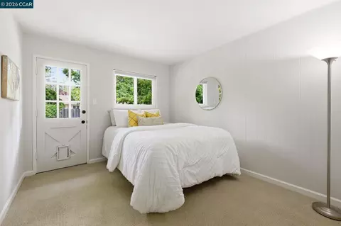 Bedroom - 1881 Emerald St, Concord, CA 94518 photo 3 of 5