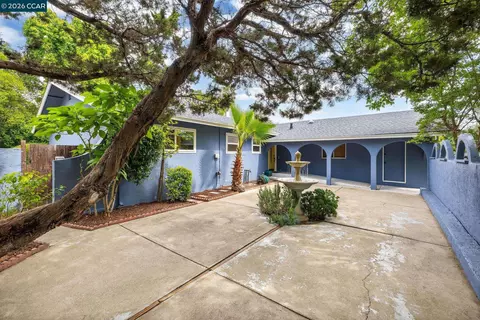 Exterior - 1881 Emerald St, Concord, CA 94518 photo 2 of 7