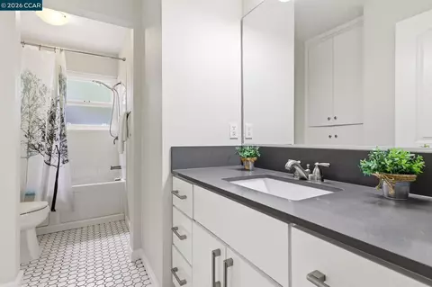 Bath - 1881 Emerald St, Concord, CA 94518 photo 4 of 4