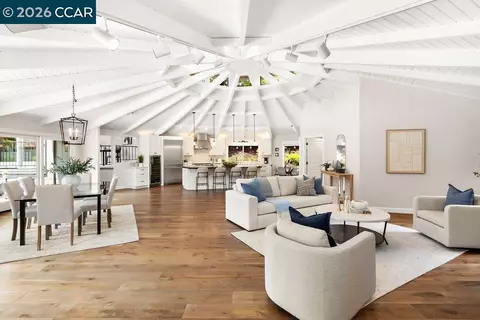 74 Bates Blvd, Orinda, CA 94563