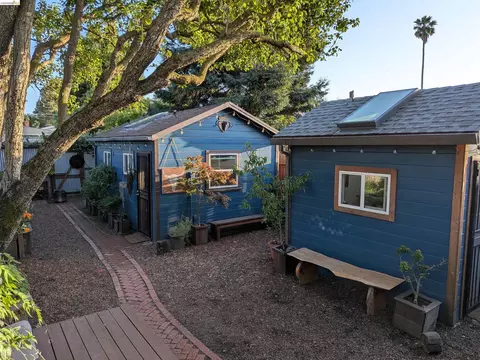 2542 Esmond Ave, Richmond, CA 94804