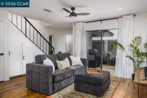 5509 Roundtree Dr #E, Concord, CA 94521