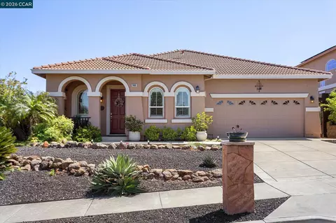2400 Spyglass Dr, Brentwood, CA 94513