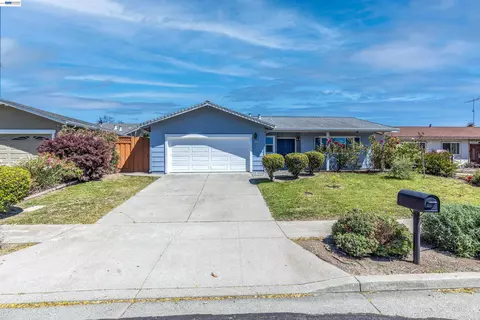 38475 Jacaranda Dr, Newark, CA 94560