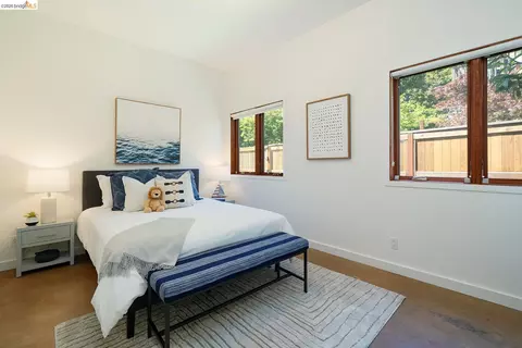 Bedroom - 1908 Tenth St, Berkeley, CA 94710 photo 3 of 6