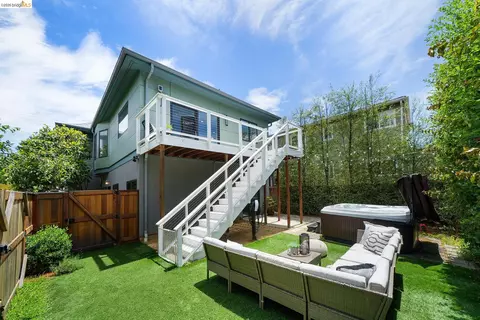 Exterior - 1908 Tenth St, Berkeley, CA 94710 photo 11 of 16