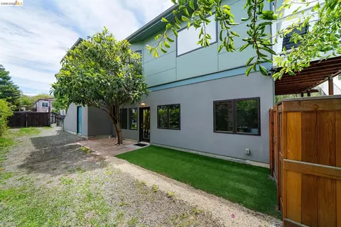 Exterior - 1908 Tenth St, Berkeley, CA 94710 photo 16 of 16