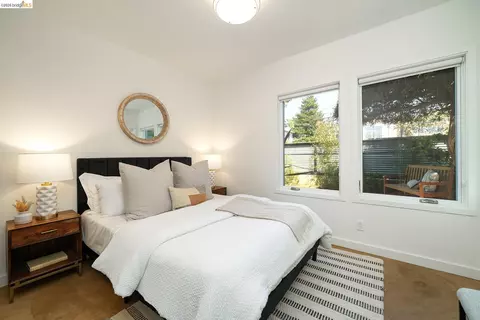 Bedroom - 1908 Tenth St, Berkeley, CA 94710 photo 1 of 6