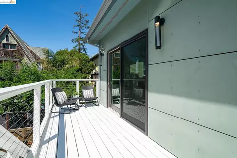 Exterior - 1908 Tenth St, Berkeley, CA 94710 photo 7 of 16