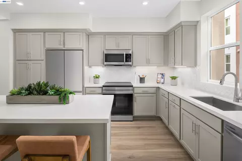 Kitchen - 2011 Clement Ave, Alameda, CA 94501 photo 2 of 3