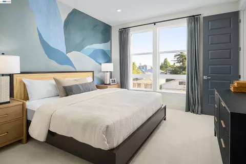 Bedroom - 2011 Clement Ave, Alameda, CA 94501 photo 2 of 3