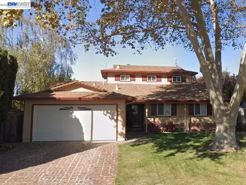 48074 Chann Ct, Fremont, CA 94539