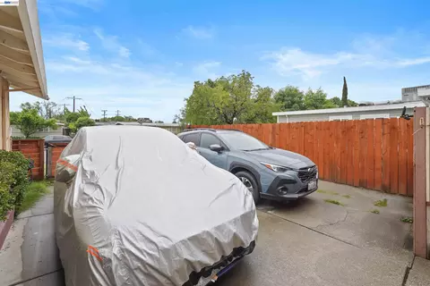 Exterior - 1712 Utah St, Fairfield, CA 94533 photo 5 of 13