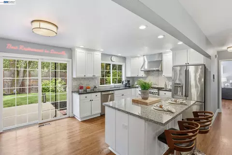 186 Belgian Dr, Danville, CA 94526