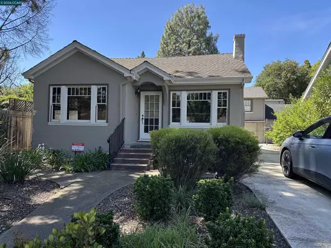 1272 Pine St, Palo Alto, CA 94301
