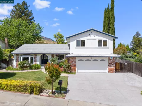 Exterior - 55 Regency Dr, Clayton, CA 94517 photo 7 of 9