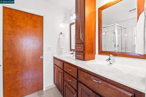 Bath - 55 Regency Dr, Clayton, CA 94517 photo 2 of 3
