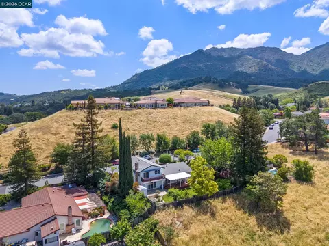 View/Area - 55 Regency Dr, Clayton, CA 94517 photo 3 of 5