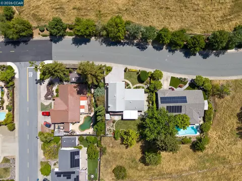 View/Area - 55 Regency Dr, Clayton, CA 94517 photo 2 of 5
