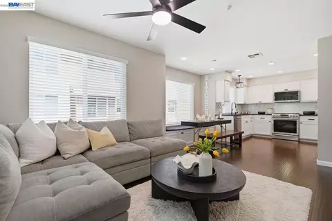 4847 Mangrove Dr, Dublin, CA 94568