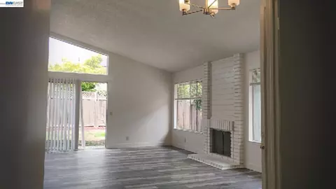 Living - 4266 Warbler Loop, Fremont, CA 94555 photo 3 of 4