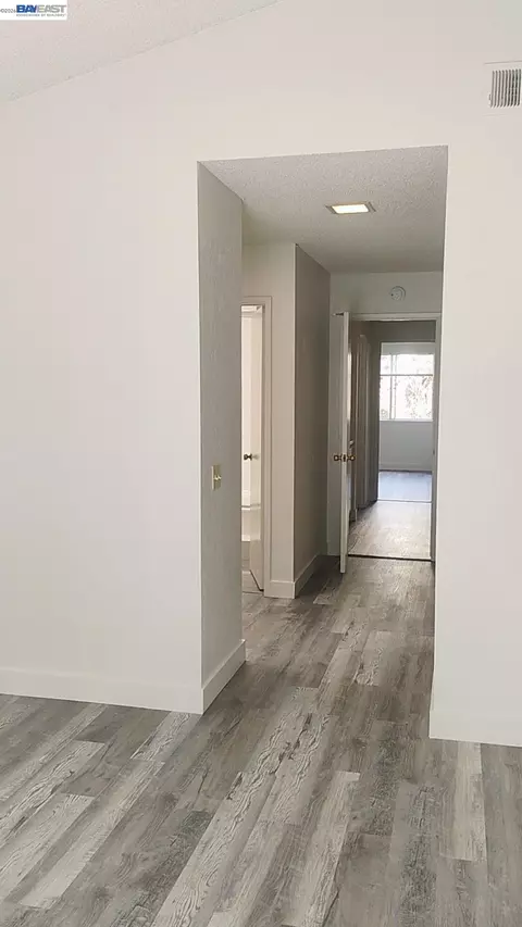Entry Way - 4266 Warbler Loop, Fremont, CA 94555 photo 1 of 3