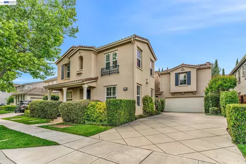 1692 W Lagoon Rd, Pleasanton, CA 94566