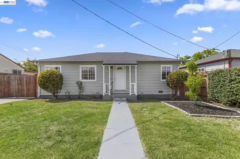 246 Tunis Rd, Oakland, CA 94603