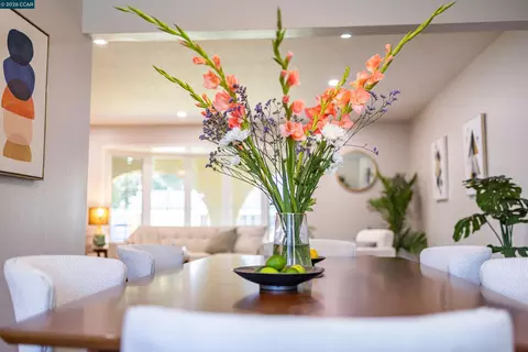 Dining - 4844 Merganser Ct, Pleasanton, CA 94566 photo 3 of 5