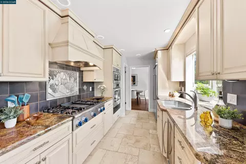 Kitchen - 4844 Merganser Ct, Pleasanton, CA 94566 photo 3 of 5